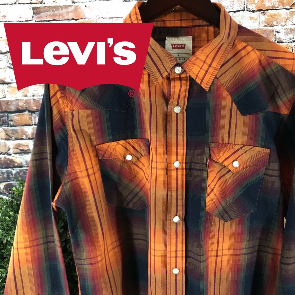 🐴 Levi’s Western Plaid Pearl Button Down Shirt